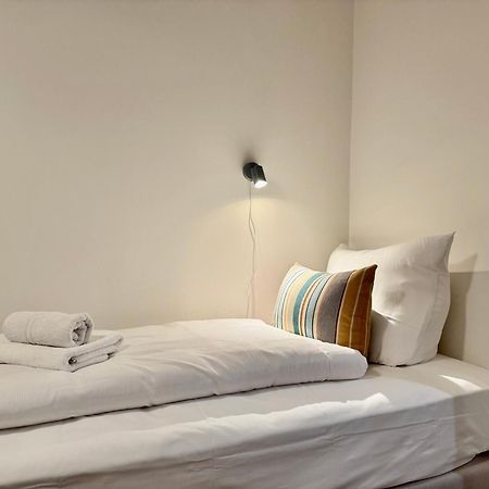 Mel&Bens Modern Oak-Apartments Fuer Bis Zu 12 Personen Bremen Luaran gambar