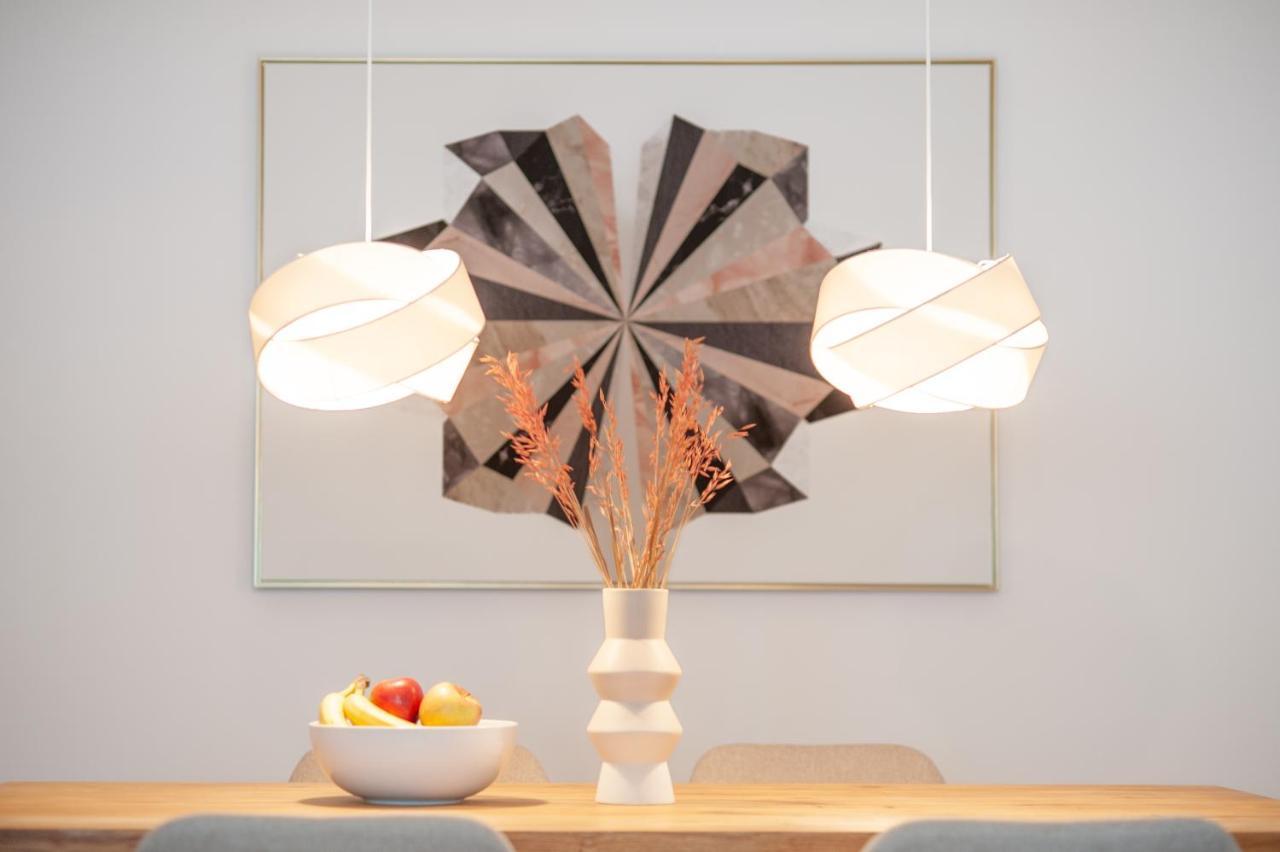 Mel&Bens Modern Oak-Apartments Fuer Bis Zu 12 Personen Bremen Luaran gambar