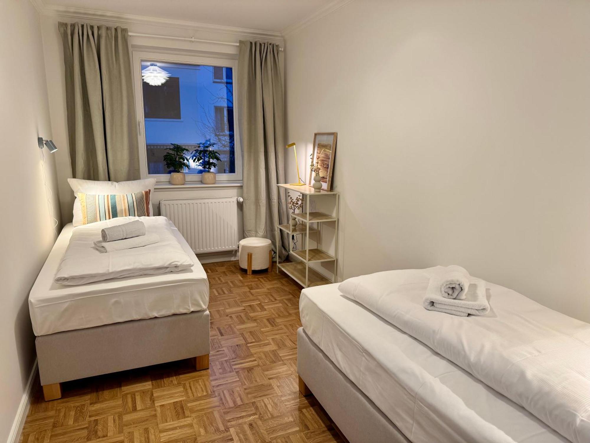 Mel&Bens Modern Oak-Apartments Fuer Bis Zu 12 Personen Bremen Luaran gambar